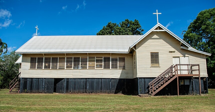 tiwi-island-tour-church